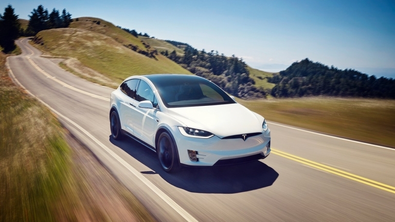 Tesla nâng cấp hiệu năng ở Model S và Model X thế hệ mới