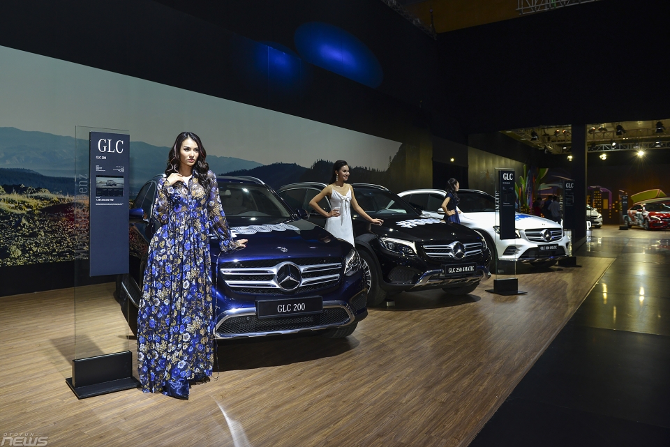 mercedes benz fascination 2018 khai man voi cuoc trinh dien cua 21 xe sang