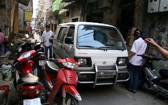 Tự sự của lái xe lần đầu đối mặt với giao thông Hà Nội chuyen di dang nho khi lai xe tren duong pho ha noi