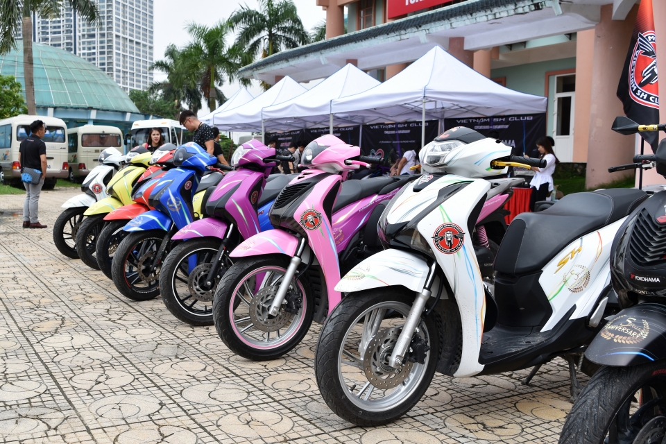 Trò chuyện cùng thủ lĩnh câu lạc bộ Honda SH Việt Nam tro chuyen cung thu linh cau lac bo honda sh viet nam