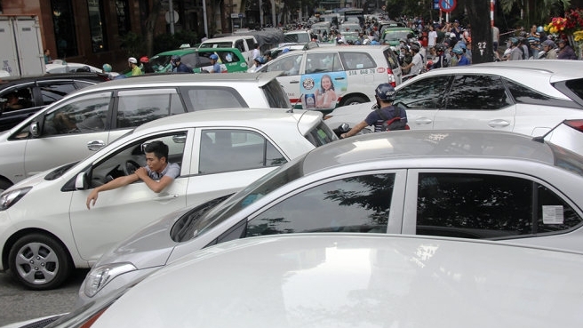 Sẽ thu phí ôtô vào trung tâm TP Hồ Chí Minh, thúc đẩy dùng xe công cộng