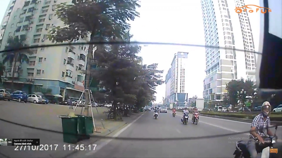 buc xuc truoc hanh vi ngang nguoc cua nguoi dan ong lan lan nguoc chieu