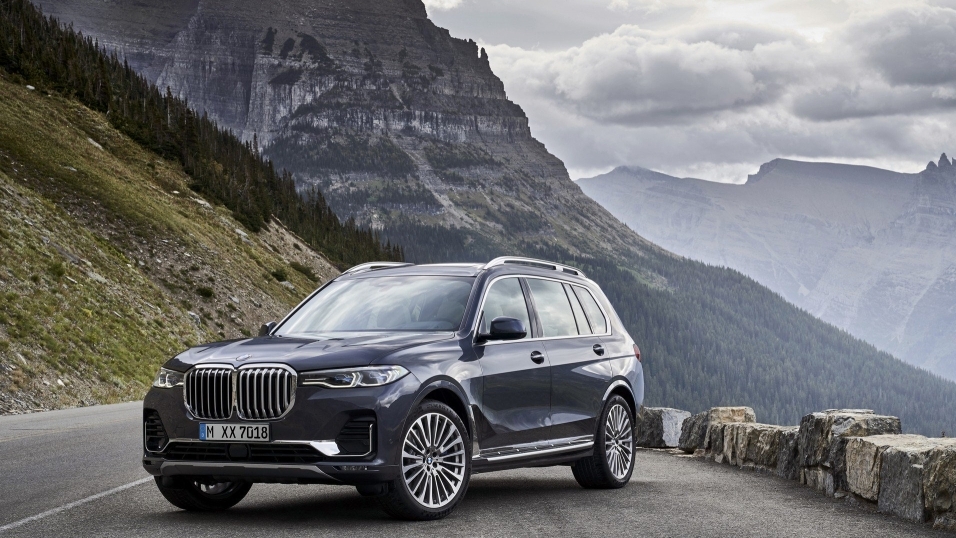 Hình ảnh đầu tiên về BMW X7 cạnh tranh Mercedes-Benz GLS