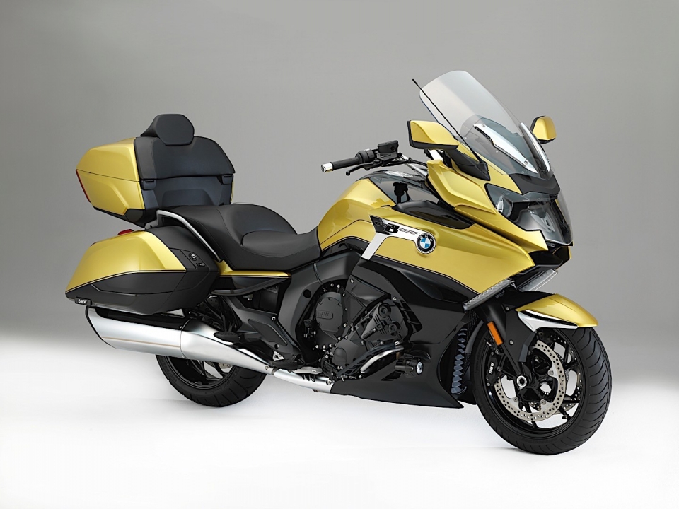 eicma 2017 bmw k1600 b grand america doi thu dang gom cua honda goldwing