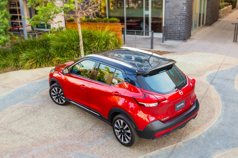 los angeles 2017 bay dieu dang biet ve nissan kicks 2018