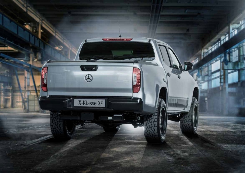 an tuong voi ban tai mercedes benz x class 7 sac cau vong