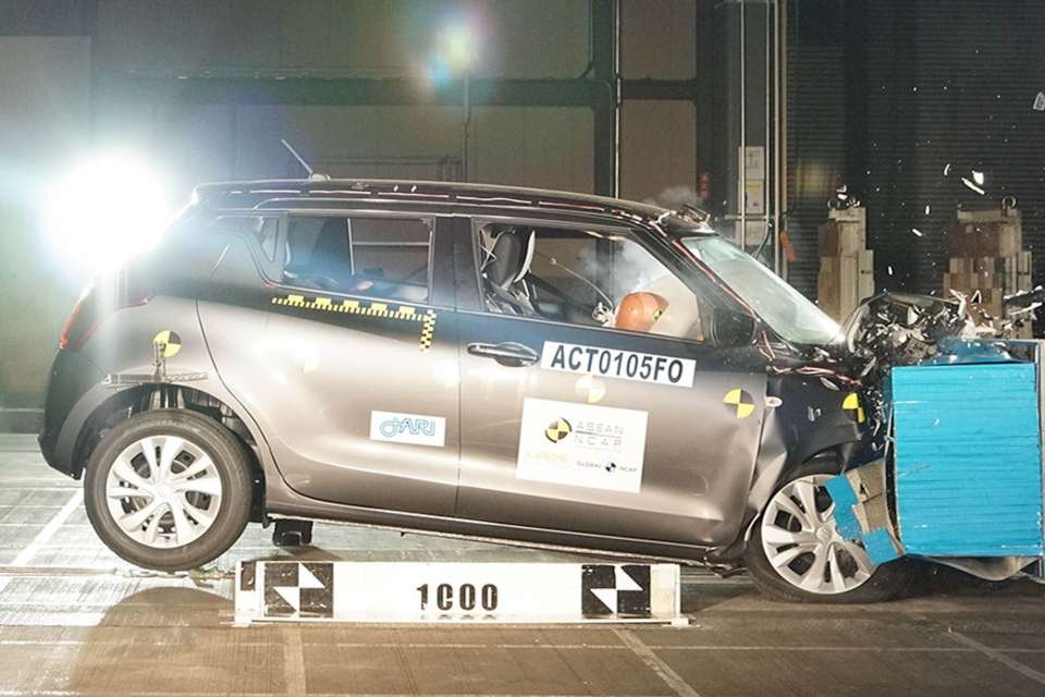 suzuki swift 2018 dat 4 sao trong kiem tra an toan cua asean ncap