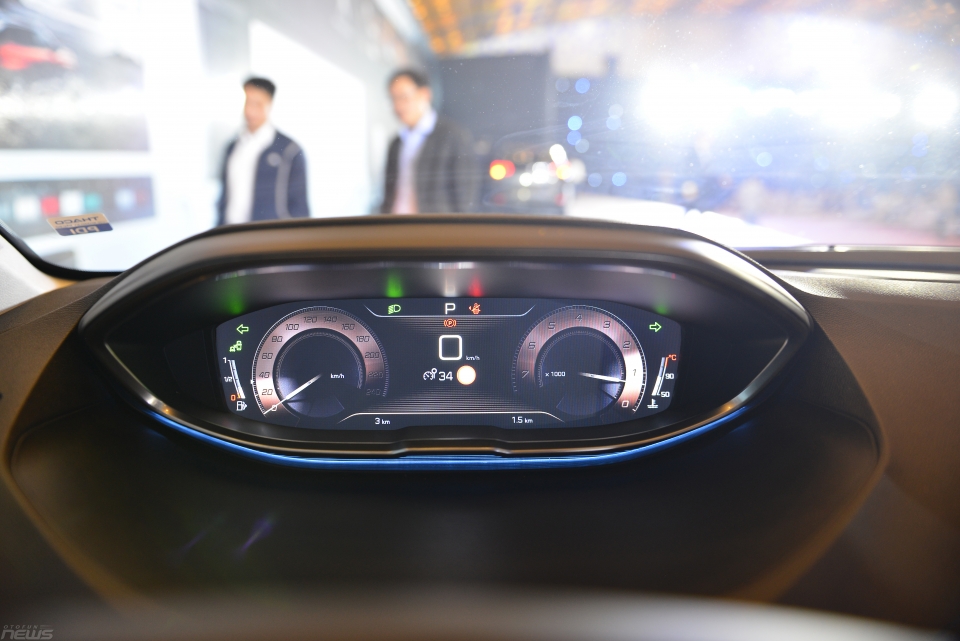 bo doi xe gam cao peugeot 3008 va 5008 trinh lang khach hang viet