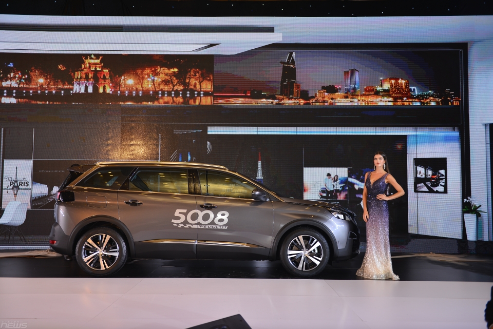 bo doi xe gam cao peugeot 3008 va 5008 trinh lang khach hang viet