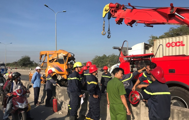 quan 2 cau cuu tp ho chi minh ve tai nan o doc cau phu my