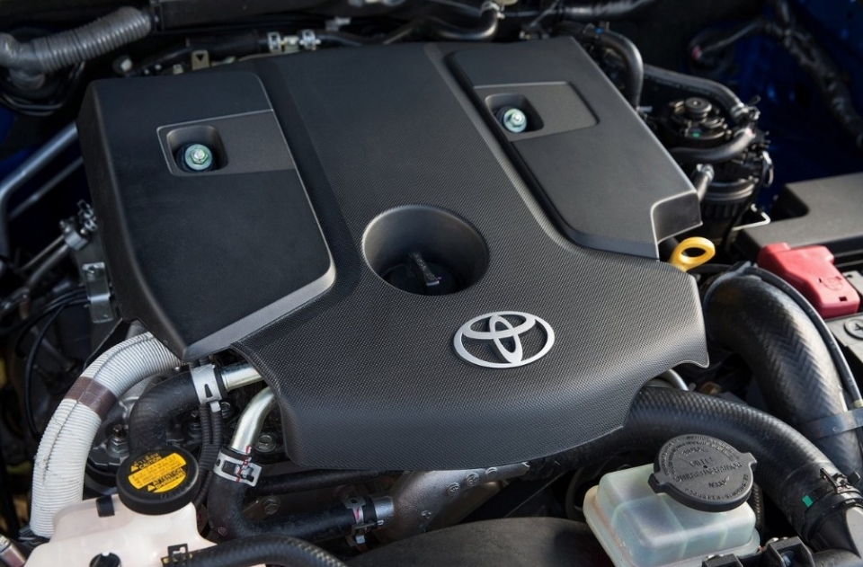 toyota hilux 2018 cap ben malaysia sap ve viet nam