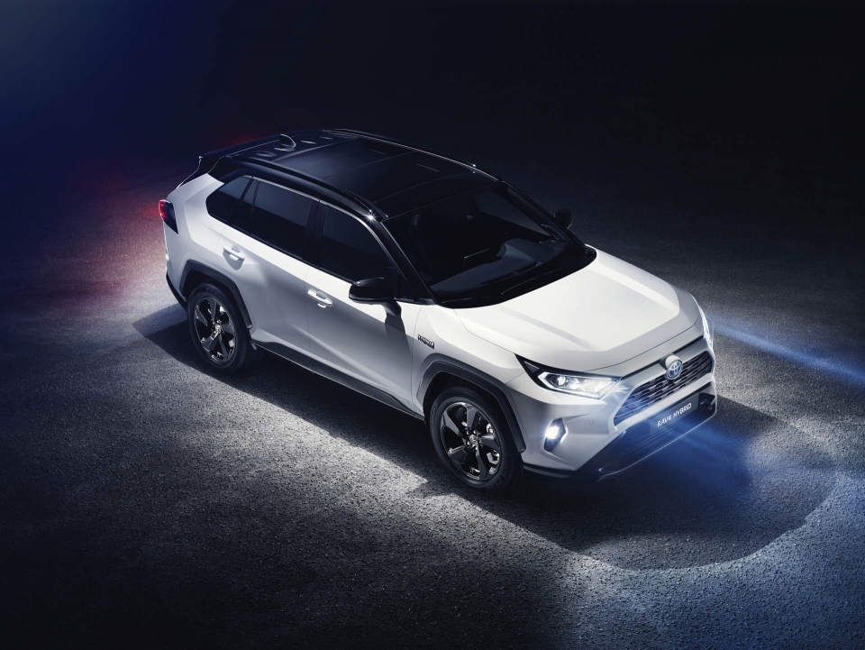 toyota rav4 2019 lo dien voi dong co dynamic force va he awd tich hop dynamic torque vectoring