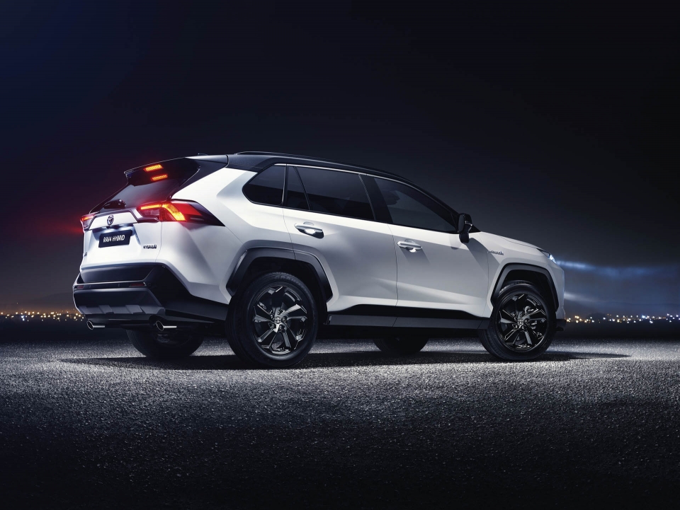 toyota rav4 2019 lo dien voi dong co dynamic force va he awd tich hop dynamic torque vectoring