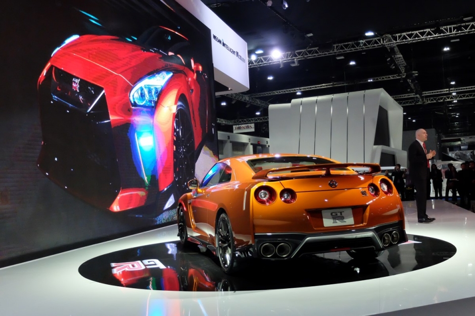 bangkok 2018 nissan trung sieu pham gt r 2018 gia gan 10 ty dong