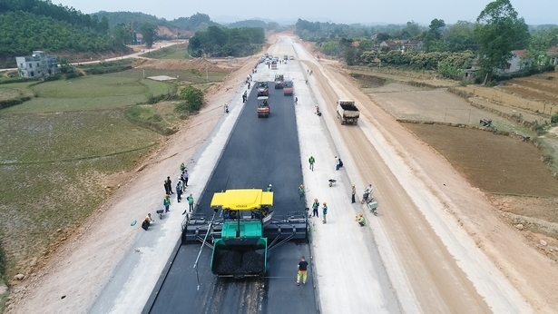 Thủ tướng: Không để “gián đoạn” Dự án cao tốc Bắc Giang - Lạng Sơn