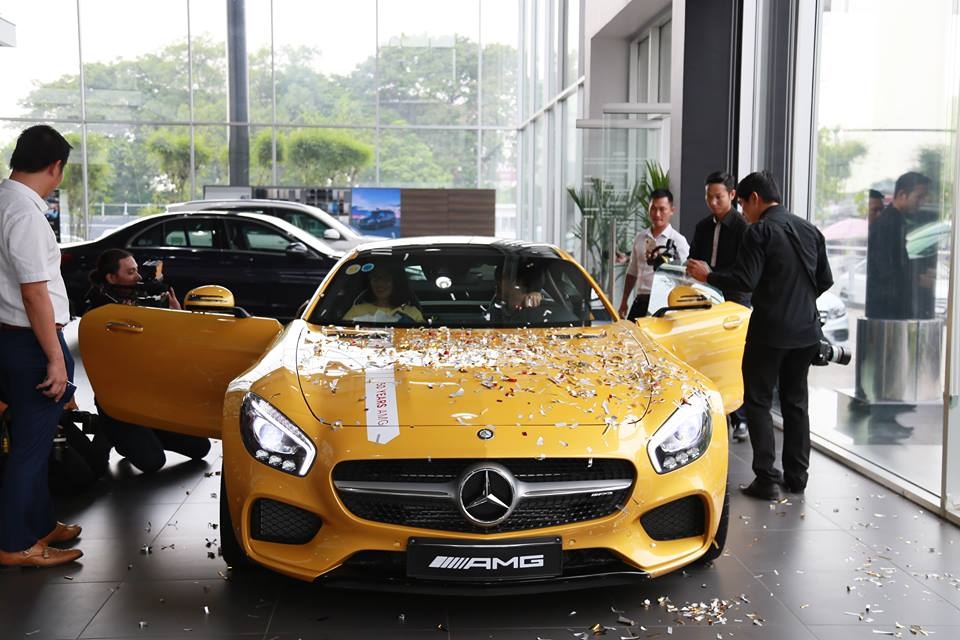 mercedes amg gt s gia gan 10 ty dong da ban tai sai gon