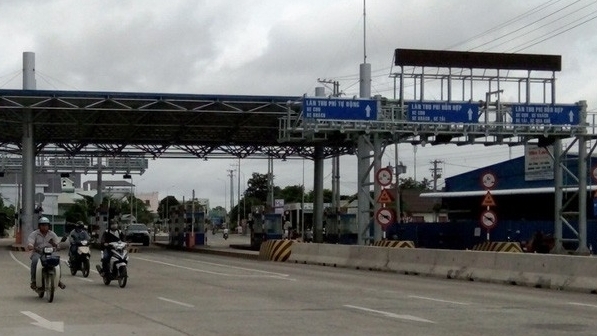 Bộ Giao thông nói gì về việc “đi 250m phải nộp phí toàn tuyến”?