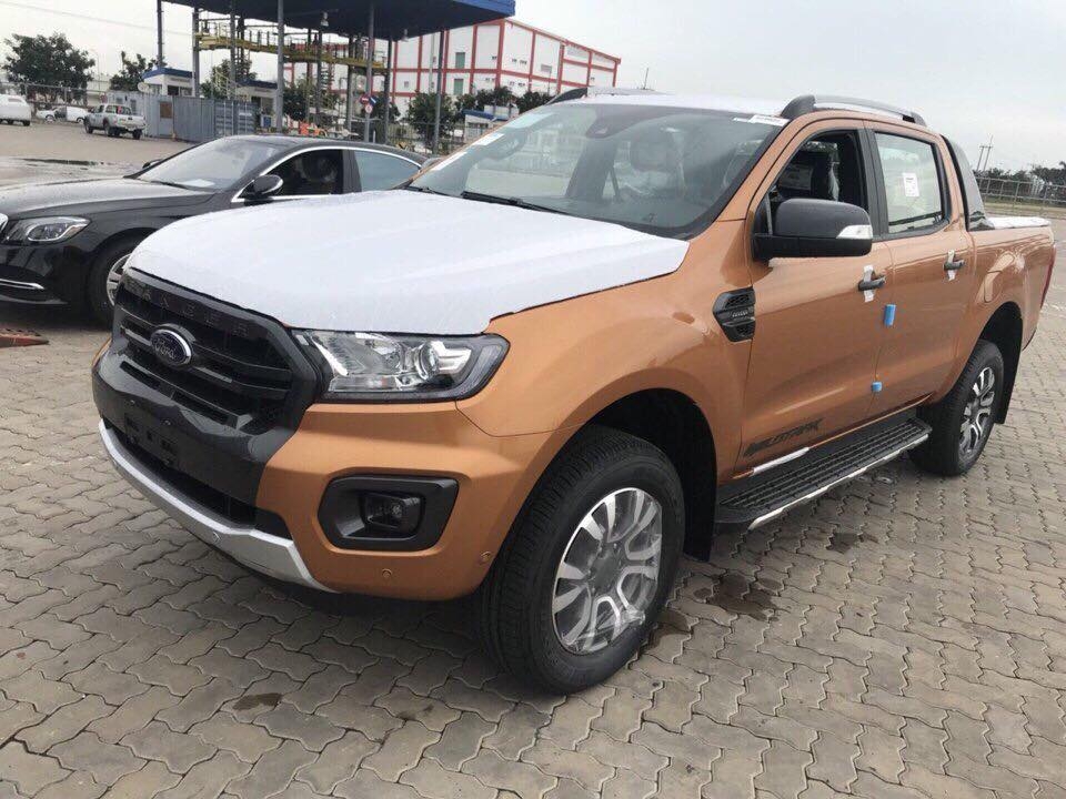 lo xe ford ranger va everest 2018 cap cang viet nam chuan bi ra mat chinh thuc