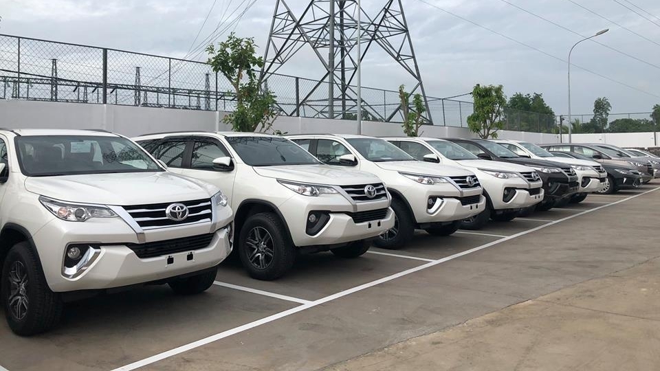 Toyota Fortuner giành lại ngôi vương sau nhiều tháng nhường chỗ