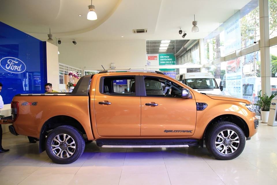 tan muc so thi ford ranger wildtrak moi gia 918 trieu dong vua co mat tai dai ly