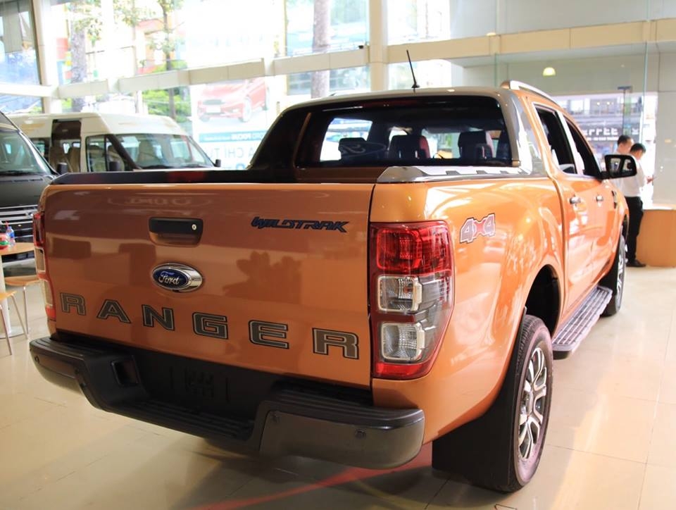 tan muc so thi ford ranger wildtrak moi gia 918 trieu dong vua co mat tai dai ly