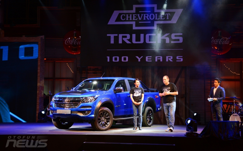 chevrolet colorado centennial phien ban gioi han chi co 100 chiec cho viet nam