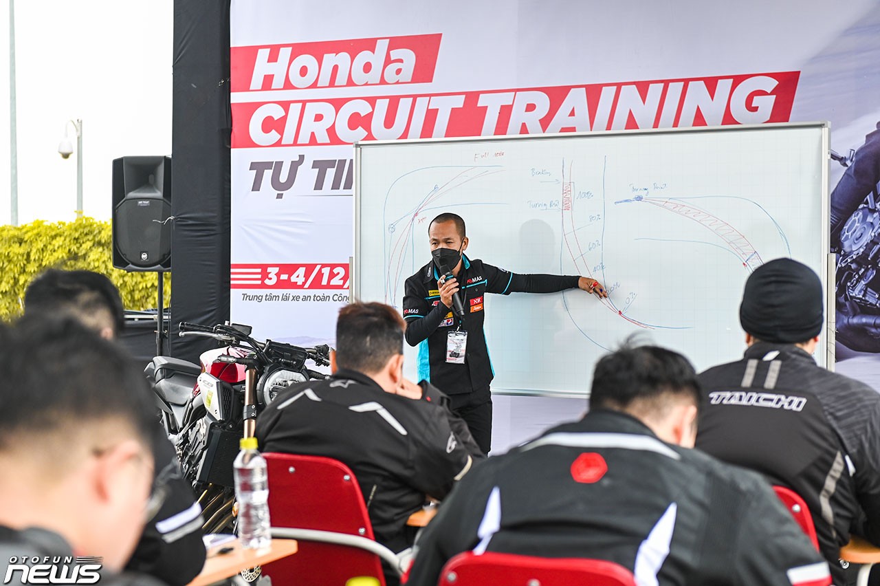 Honda Circuit Training – Từ “tay mơ” đến “tay đua”