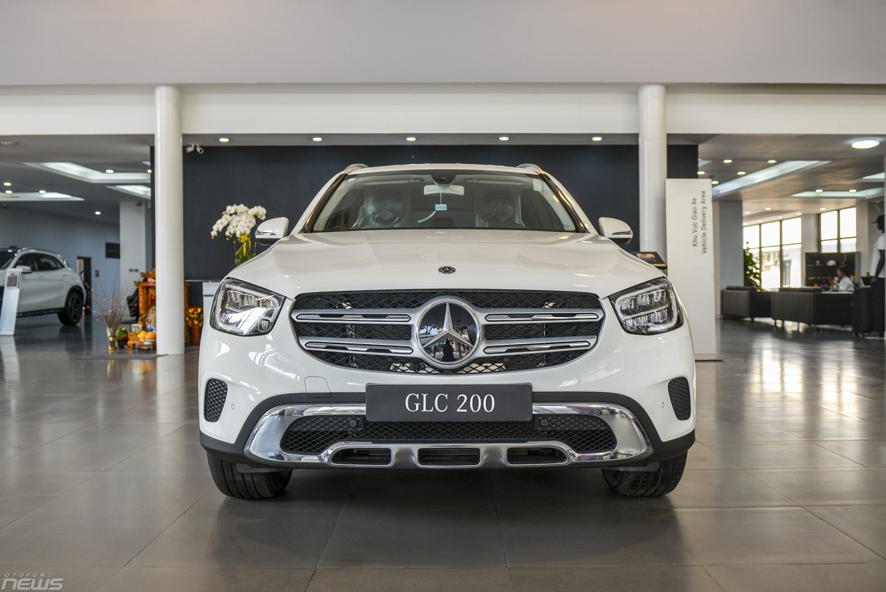 1626-mercedes-benz-glc-200-otofun-news19