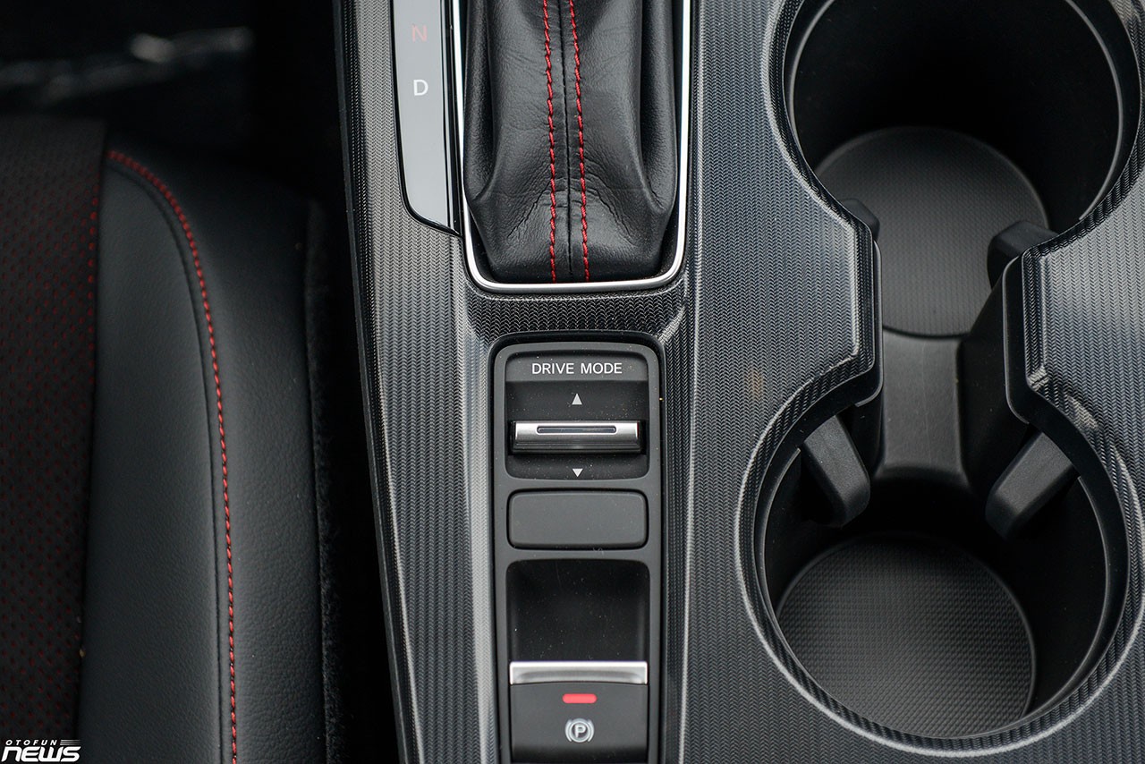 So sánh hai phiên bản Honda Civic 2022 qua ảnh