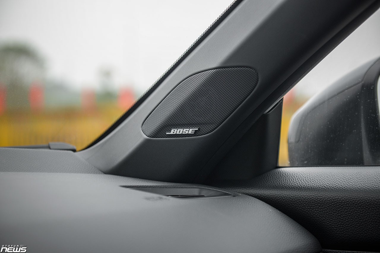 So sánh hai phiên bản Honda Civic 2022 qua ảnh