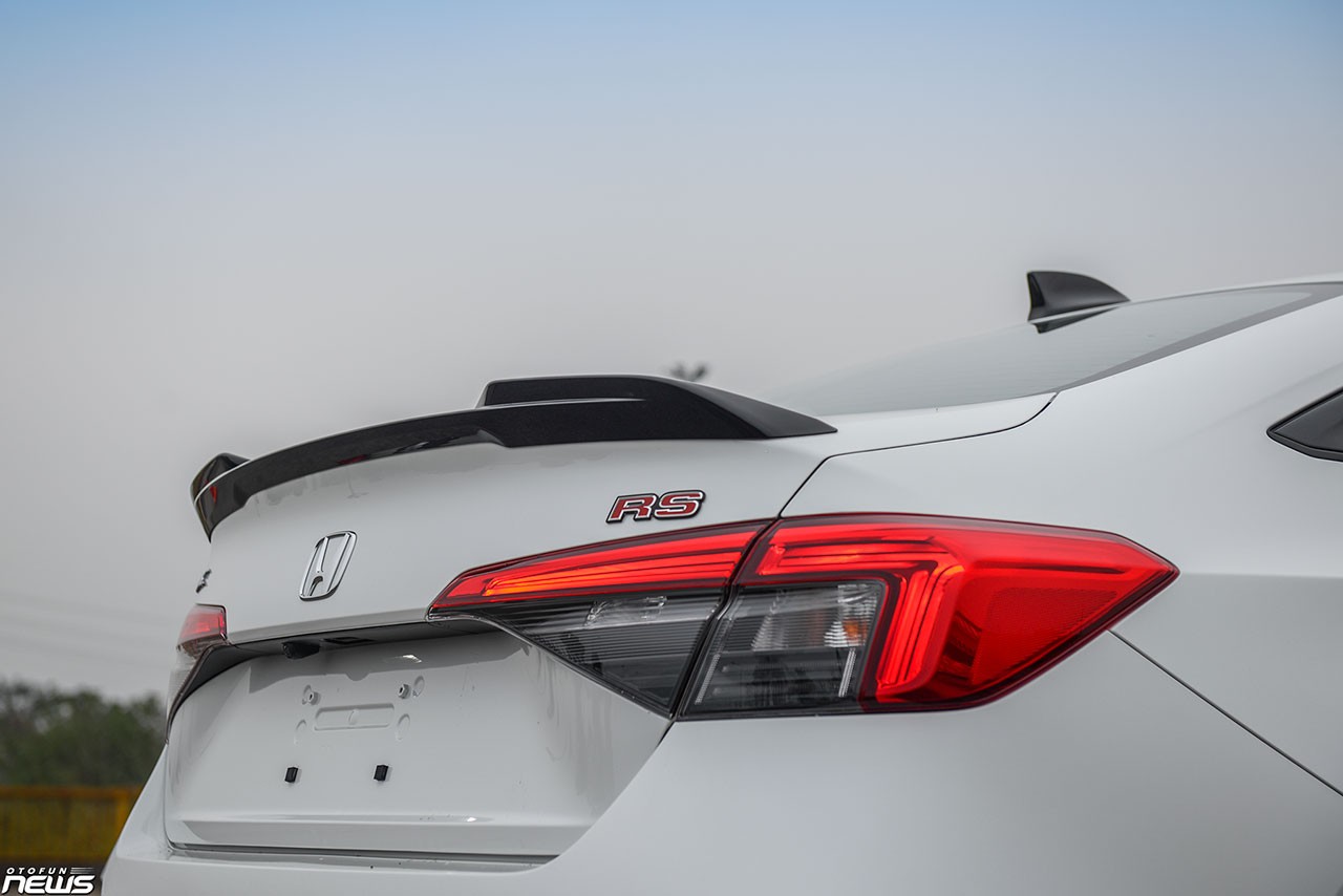 So sánh hai phiên bản Honda Civic 2022 qua ảnh