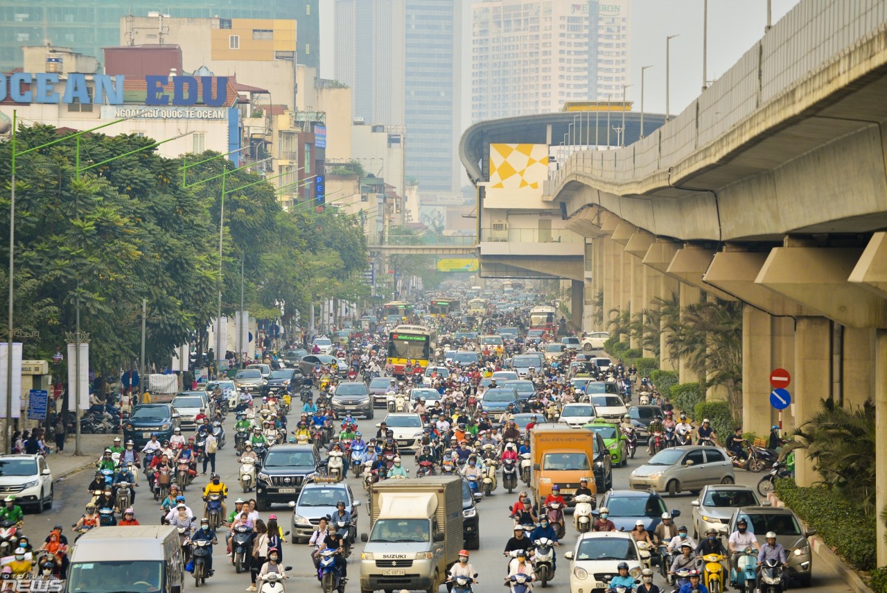 ha noi ngay di lam dau tien cua tuan le tam dung kinh doanh chong dich covid 19