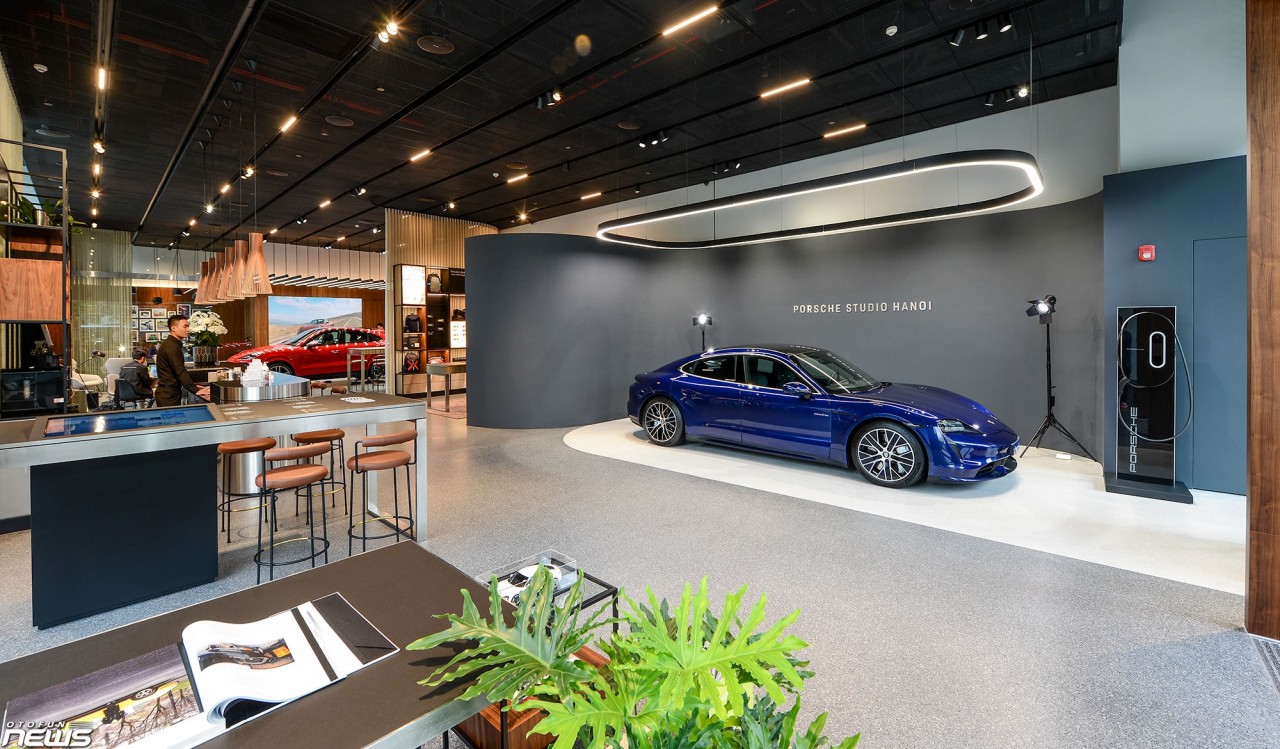 Khám phá Porsche Studio tại Hà Nội