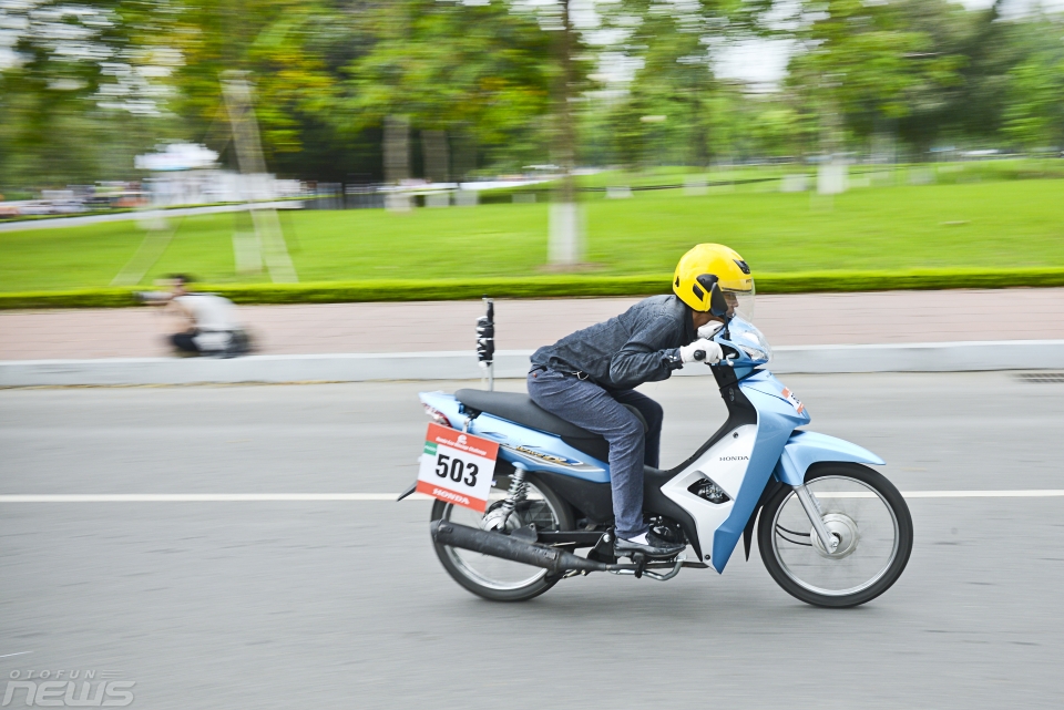 khoanh khac kho quen trong vck lai xe sinh thai tiet kiem nhien lieu honda p2