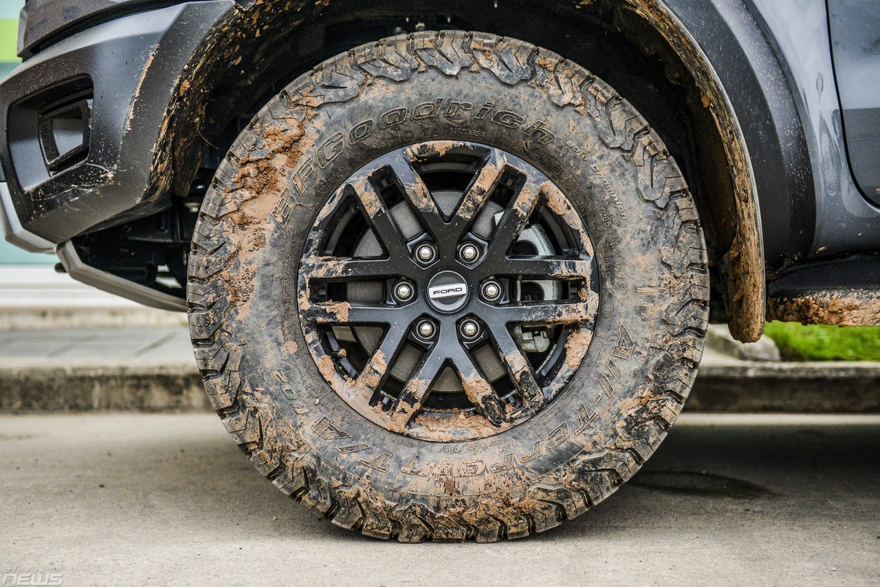trai nghiem kha nang off road uu viet cua ford ranger ranger raptor va everest
