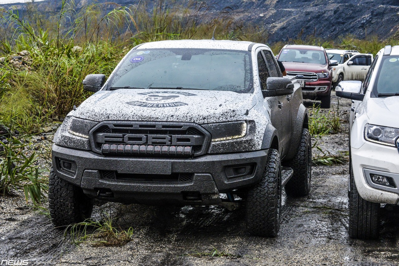 trai nghiem kha nang off road uu viet cua ford ranger ranger raptor va everest