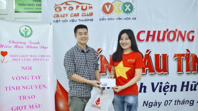 Chi hội Crazy Car Club của Otofun tổ chức chương trình hiến máu tình nguyện