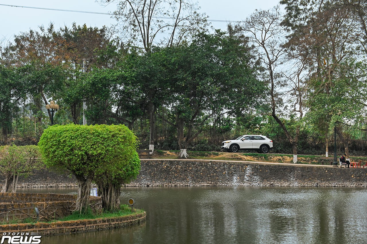 Đánh giá Honda HR V phiên bản 'giá mềm'