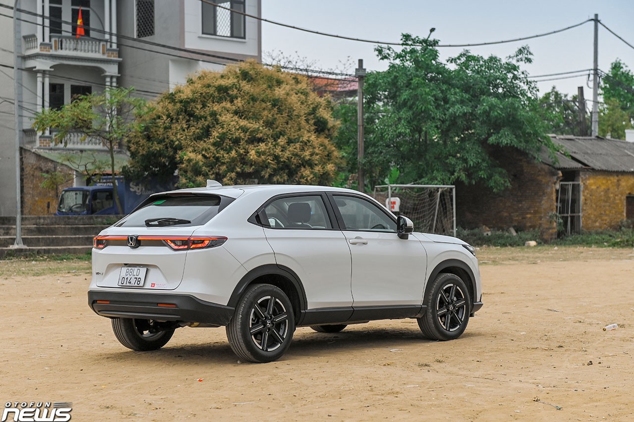 Đánh giá Honda HR-V phiên bản 'giá mềm', chỉ 699 triệu đồng