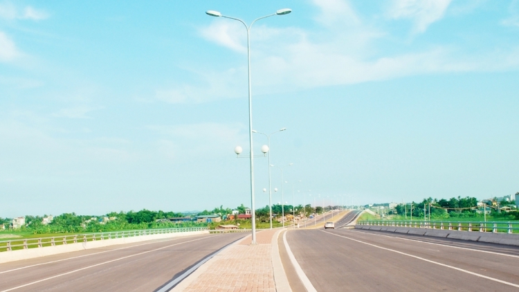 Giảm gần 100 năm thu phí đối với 13 dự án BOT