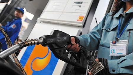 Dầu Mỹ xuống mức -37$/thùng, giá xăng dầu Việt Nam có giảm?