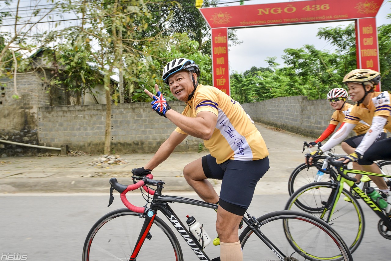 khoanh khac an tuong tu le hoi tinh than da