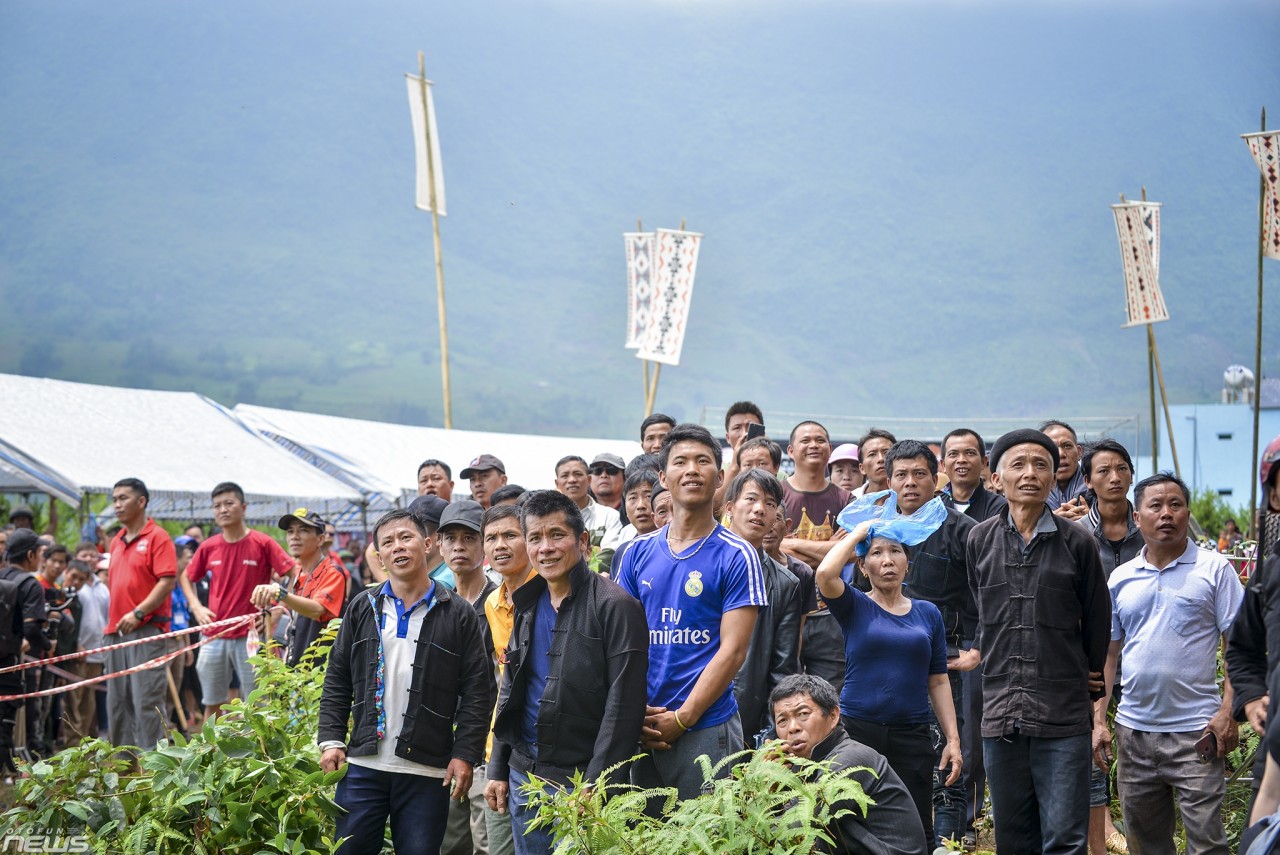 khoanh khac an tuong tu le hoi tinh than da