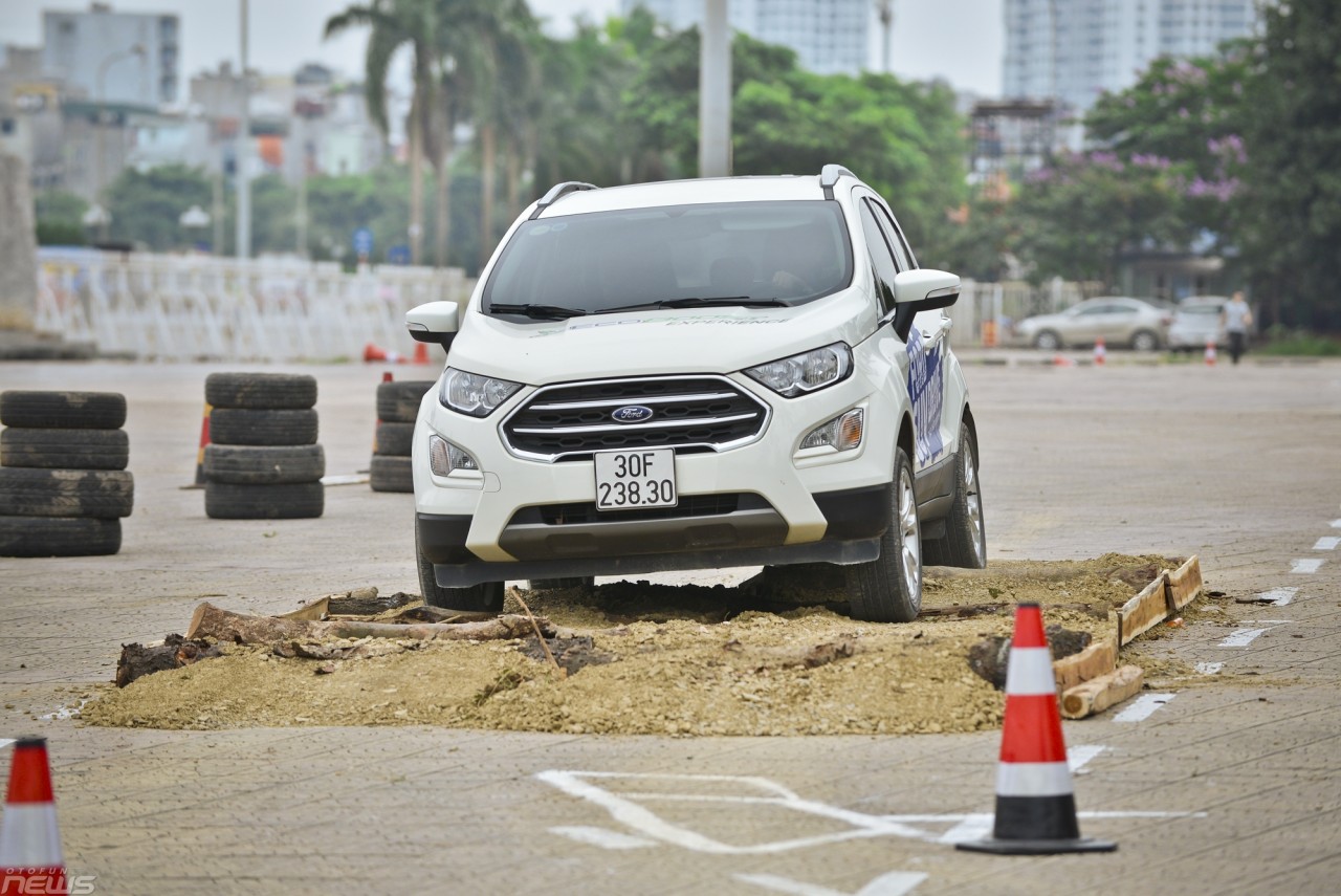nhung hinh anh an tuong tu ngay hoi ford suv drive