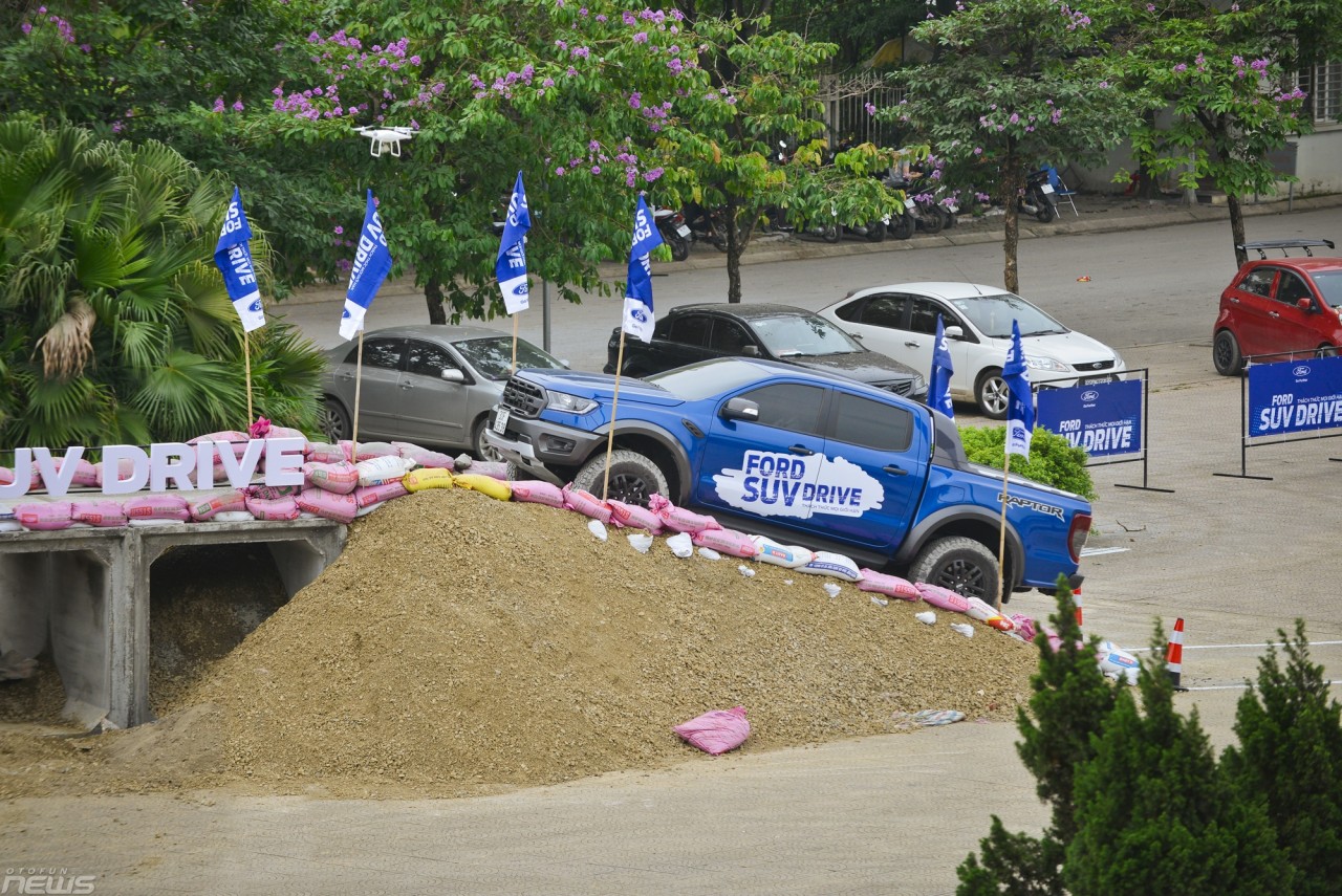 nhung hinh anh an tuong tu ngay hoi ford suv drive