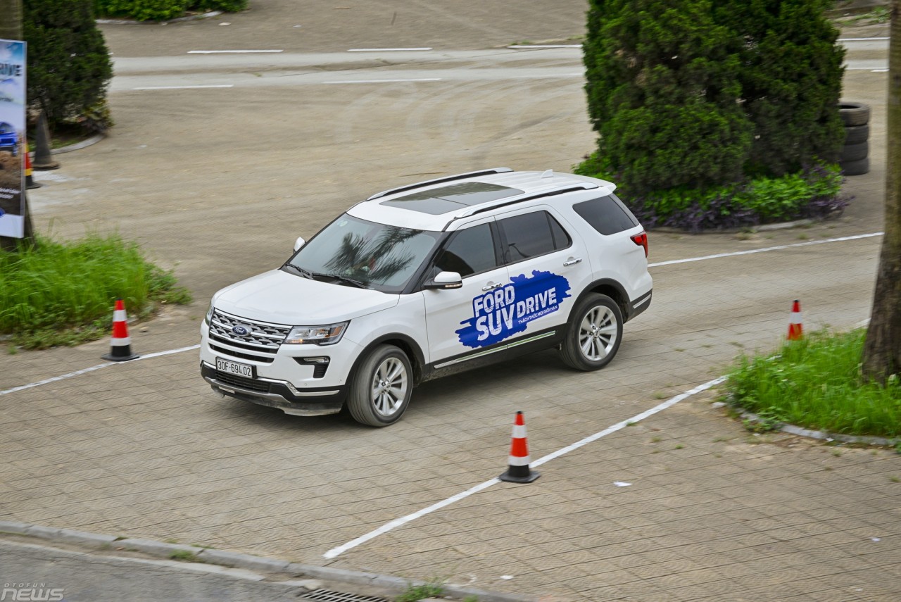 nhung hinh anh an tuong tu ngay hoi ford suv drive