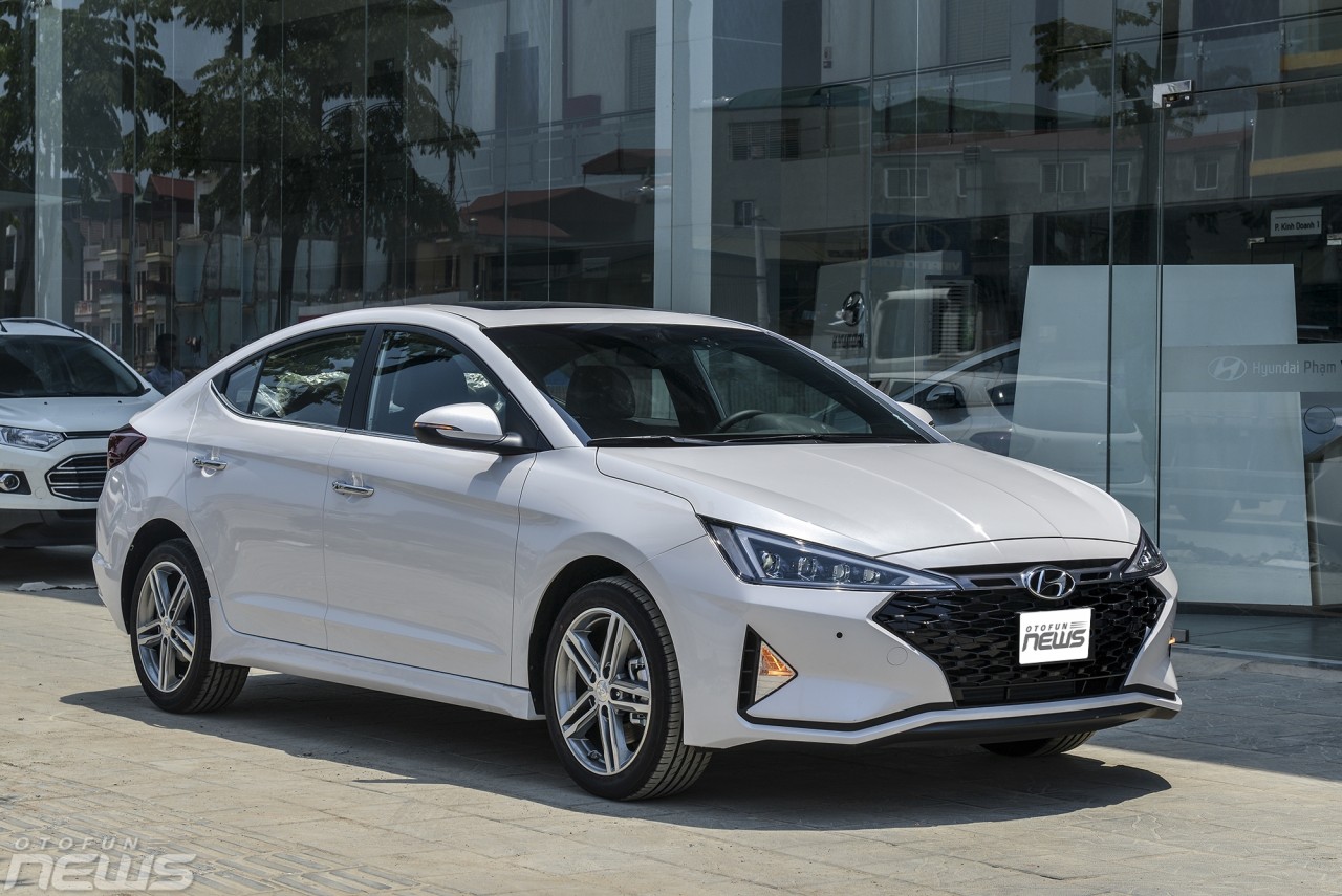 Chi tiết Hyundai Elantra 2019 mới ra mắt tại Việt Nam