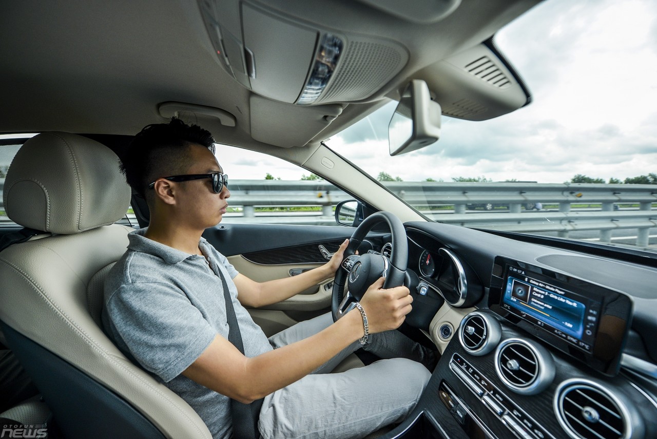 dong co mercedes benz c200 2019 co gi dac biet