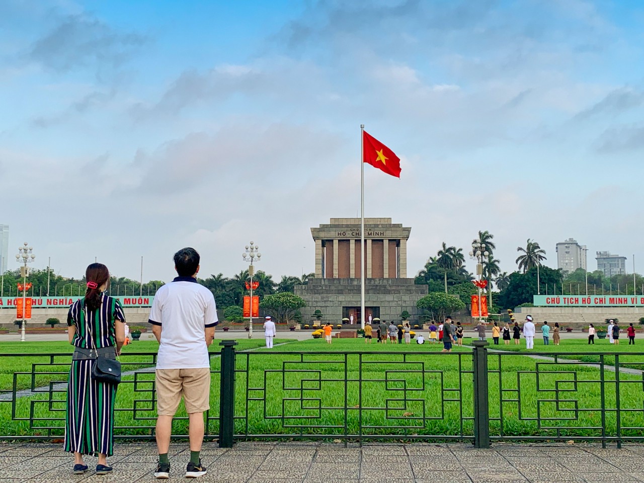 Hà Nội: Sáng đầu tuần thảnh thơi