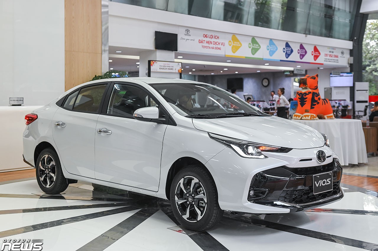 Giá lăn bánh Toyota Vios 2023 vừa ra mắt